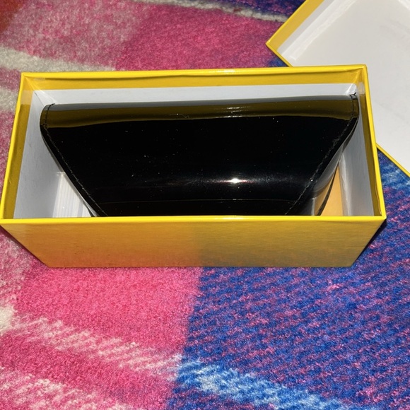 Fendi sunglasses box, cleaner and case. - Picture 2 of 5